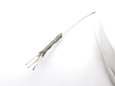 Varjestatud kaabel, 3 juhet AWG22, TE/RAYCHEM