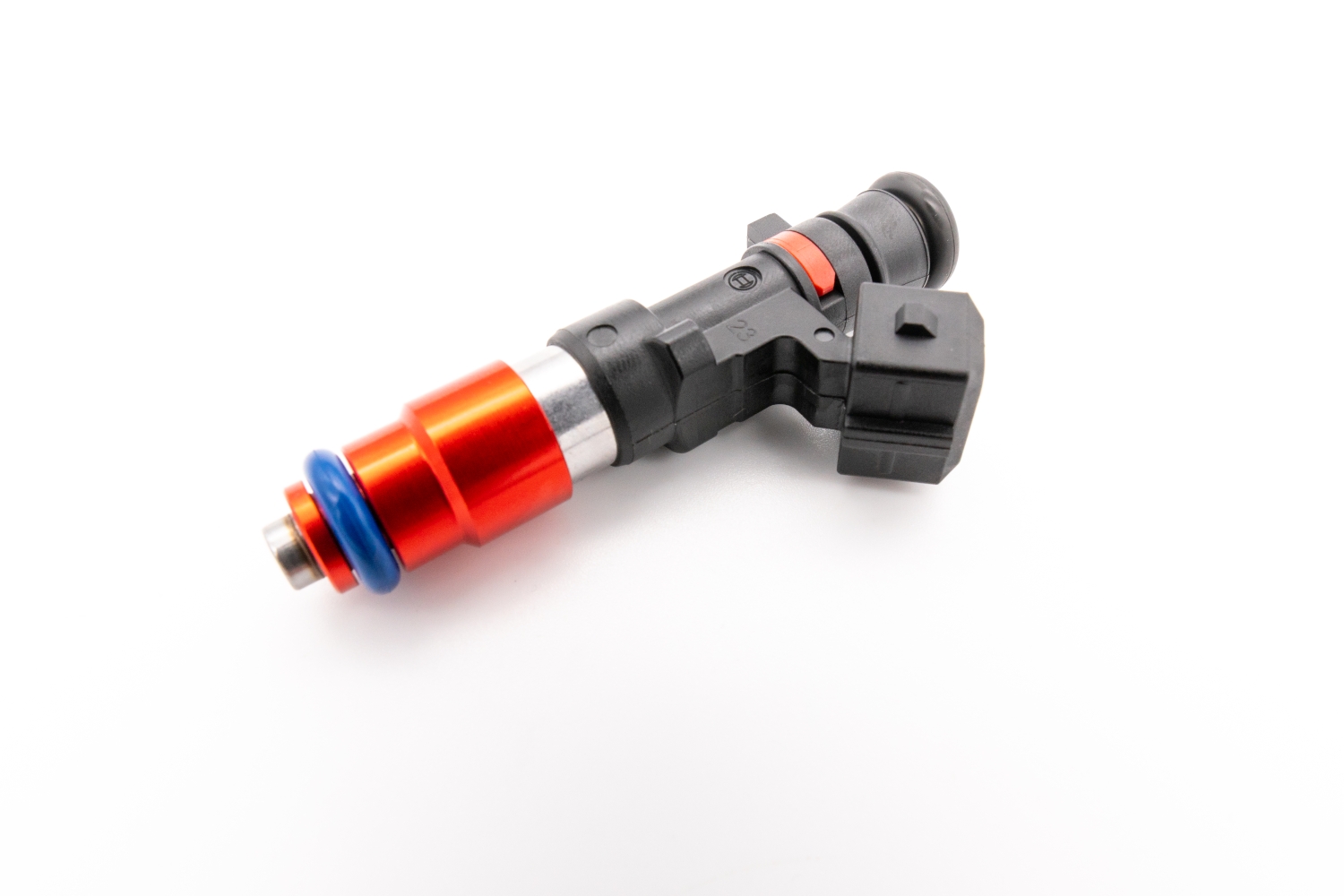 LR-05225_630-L-JT-red